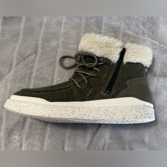 Romika Helsinki 01 Olive Faux Fur Boot Sneaker EU 37 US 6 to 6.5 - Picture 10 of 11